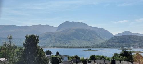 Corpach Maison | Benview House