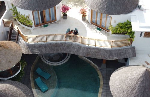 Berawa Villa | BERAWA, Luxury Water Bungalow, 5 min to beach