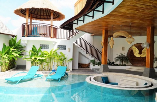 Berawa Villa | BERAWA, Luxury Water Bungalow, 5 min to beach
