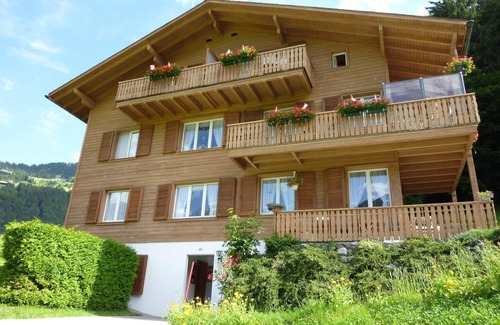 Engelberg Appartement | Berg Enzian by Interhome