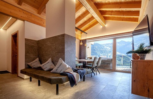 Wenns Appartement | Bergchalet Haflingerherz