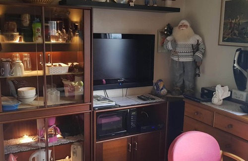Forde Maison | Berge Laila's Private Apt. Koselig Overnatting i Privat Bolig Sentral i Førde