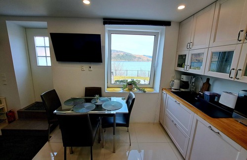 Asane Appartement | Bergen Sunrise on the fjord