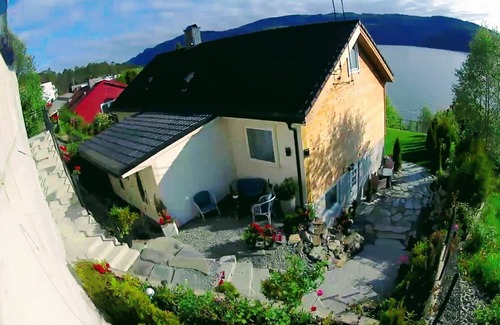 Asane Appartement | Bergen Sunrise on the fjord