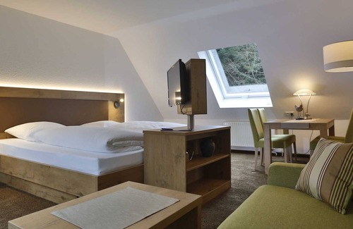 Sexau Cabine | Berggasthof Linde - chambre double avec WC et douche / baignoire incl. petit déjeuner