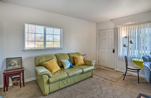 Southwest Berkeley Maison | Berkeley Townhome about 12 Mi to Downtown SF!