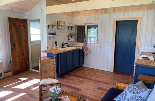 Clarksburg Cabine | Berkshire Mountain Cottage - Spectacular Views of Mount Greylock