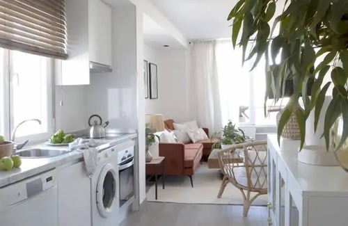 Cuatro Caminos Appartement | Bernabéu Castellana Madrid, Apartment with spectacular terrace Bernabéu.