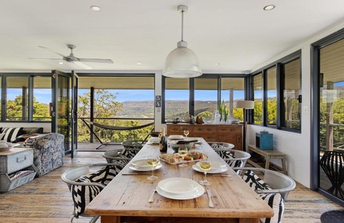 Brogers Creek Maison | Berry Mountain Hideaway