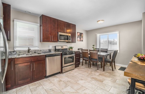 Forestview Maison | Berwyn FHS Rental