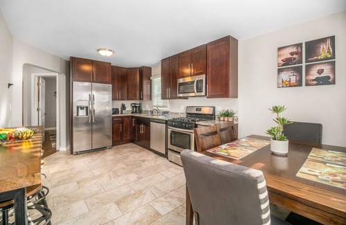 Forestview Maison | Berwyn FHS Rental