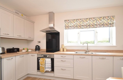Kingswood Maison | BERWYN VIEW, family friendly, with a garden in Welshpool