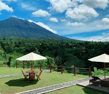 Menanga Maison | Besakih Homestay & Villa