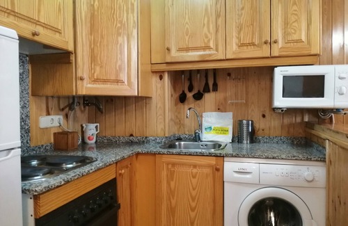 Taull Appartement | Besiberri 3 apartment located on the first floor and with terrace