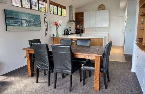 Bayswater Maison | Waterfront paradise with stunning views, spa pool, and paddle boarding.