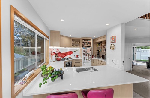Greenlane - Ellerslie Maison | Contemporary Family Home with Garage & Courtyard