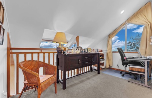 Greenlane - Ellerslie Maison | Contemporary Family Home with Garage & Courtyard