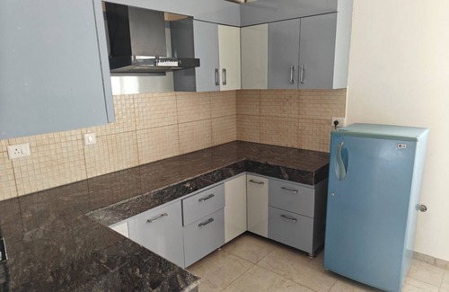 Gomti Nagar Appartement | Best 3bhk Homestay flat near IGP by Bayweaver Nest