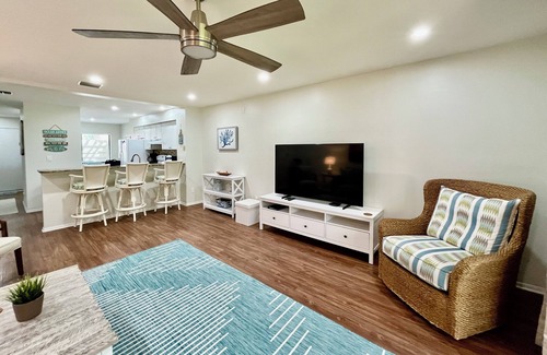 Butler Beach Copropriété | Best Address at the Beach, Gold-rated condo just a short walk to the beach!