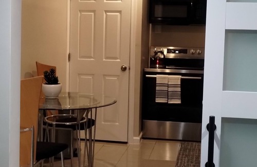 16th Street Heights Appartement | Best Choice. Spacious, 1BR 1BA Apt in NW DC area with free street parking.
