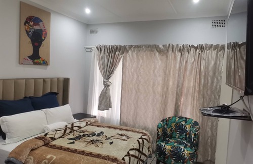Queenswood Maison | Best clean guest house in Pretoria
