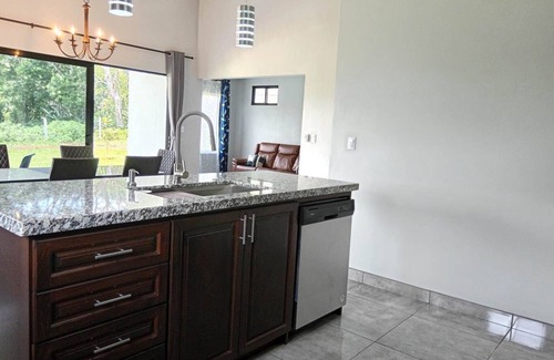 Garabito Maison | Best deal in Atenas, Costa Rica
