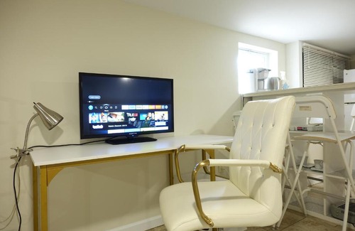Hillside Appartement | Best EWR Airport Studio-Hot Tub-Free Parking