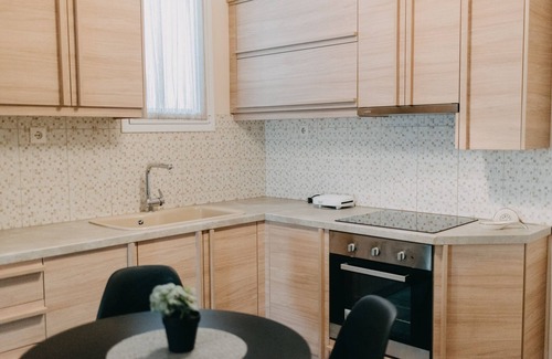 Zavlani Appartement | Best House, Deck Aprtm., Old Port of Patras