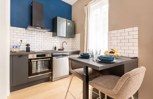 Lille Centre Ville Appartement | Studio de standing avec cuisine équipée