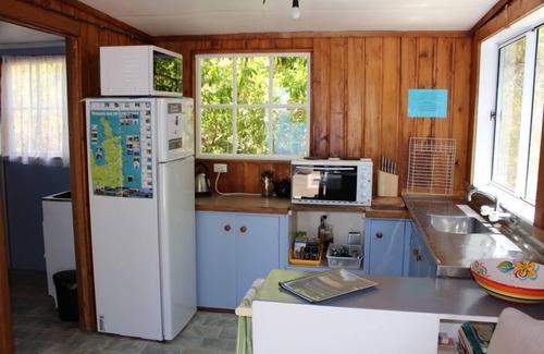Tuateawa Cottage | Meilleur emplacement 2013 Gold Piwa ~ Castaway Cottage