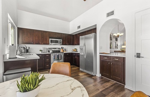 Gilbert Maison | Best Location in Gilbert - Heated Pool, 4 Bedroom 'Plus'