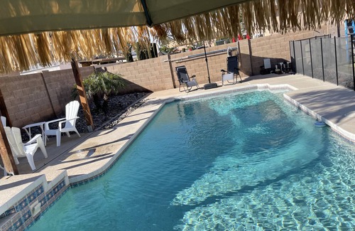 Gilbert Maison | Best Location in Gilbert - Heated Pool, 4 Bedroom 'Plus'