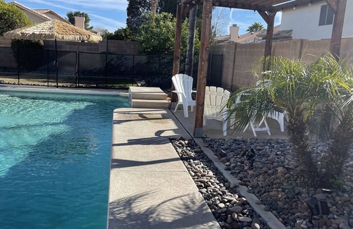 Gilbert Maison | Best Location in Gilbert - Heated Pool, 4 Bedroom 'Plus'