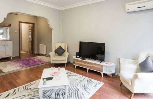 Talimhane Appartement | Best Location in Taksim Square 2+1 (140m2)