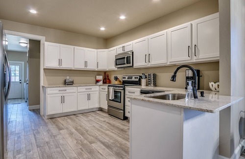 Central Oklahoma City Maison | ** MEILLEUR EMPLACEMENT AU COEUR DE OKC ** Entièrement rénové 4Bed / 2. 5bath