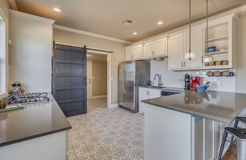 Central Oklahoma City Maison | Best location in heart of OKC! Willow Tree Retreat