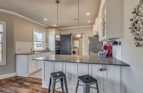 Central Oklahoma City Maison | Best location in heart of OKC! Willow Tree Retreat