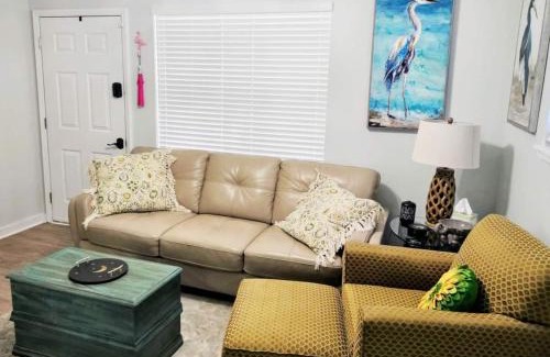 Old Town Maison | Best Location Quiet Cottage Pets Kitchen