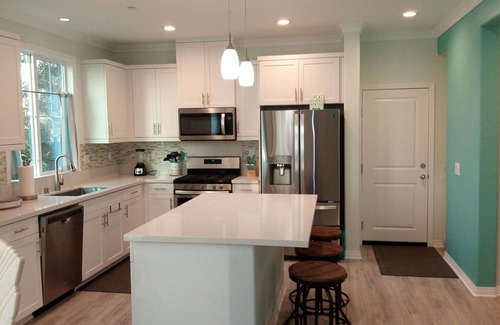 Imperial Beach Maison | NEW!!! Best of The Best! 4 bed/2,5 ba! Long-term Renters are Welcome!