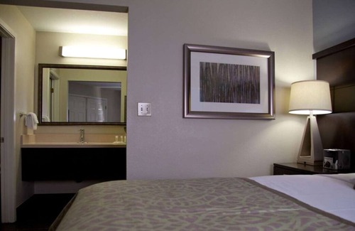 Sunnyvale Maison | Best Pick! 4 Spacious Units, Pet-friendly Property with Outdoor Pool!