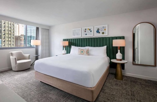 Downtown Chicago Station Balnéaire | Best Place to Stay in Chicago! Relaxing Unit w/ City View, Pets Allowed!
