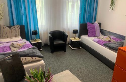 Wittenberge Appartement | Best Preis City Apartment Stadtzentrum Wittenberge Modernes Ambiente max 2 Personen Einzelbetten voll ausgestattet mit Prime und WLAN