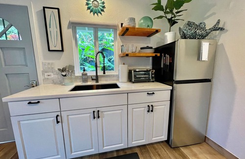 Haiku Appartement | BEST Road to Hana and Haleakala National Park - Cute, Private Spot for 2!