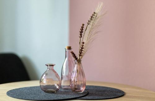 Huenfeld Appartement | BEST STAY moderne Stadtwohnungen in Hünfeld - Küche, Schlafsofa, Terrasse oder Balkon WLAN Smart TV