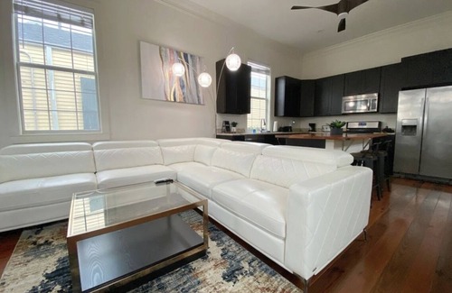 East Riverside Maison | Best Stop on Tchoup