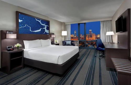Cambridgeport Hôtel | Best Value, Quality Stay! City View, Walk to Cafes, Shops & Universities