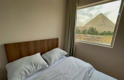 Giza Hôtel | Best view directly to the great pyramids and golf garden