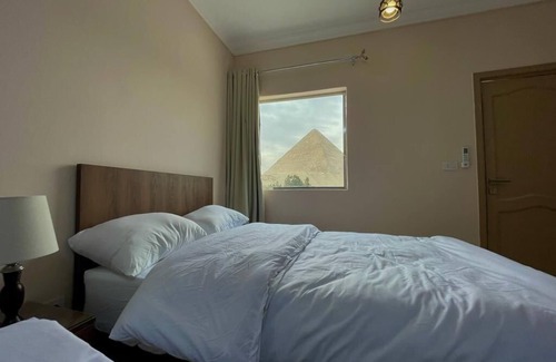 Giza Hôtel | Best view directly to the great pyramids and golf garden