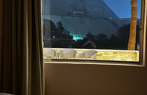 Giza Hôtel | Best view directly to the great pyramids and golf garden