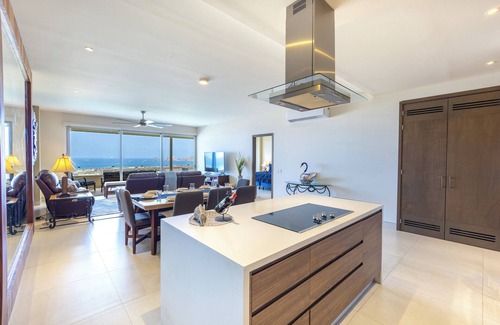 Colonia El Progreso Copropriété | Best view in Cabo, modern Condo with great amenities